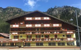 Fedaia Joy B&B